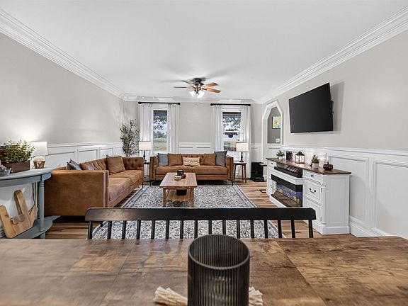 5th image of 19 Watson Pl