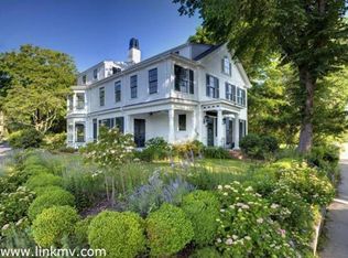 114 Main St, Tisbury, MA 02568