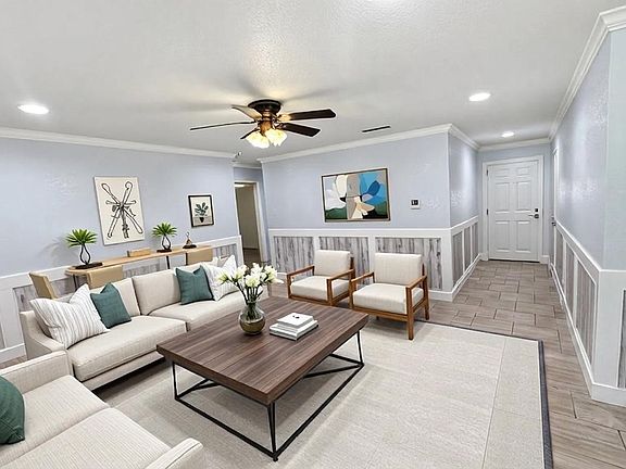 4th image of 12113 Baron Dr