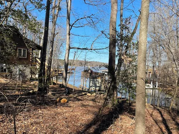 22 Rocky Branch Cir, Macon, NC 27551