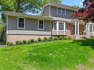 21 Cornwallis Rd, East Setauket, NY 11733