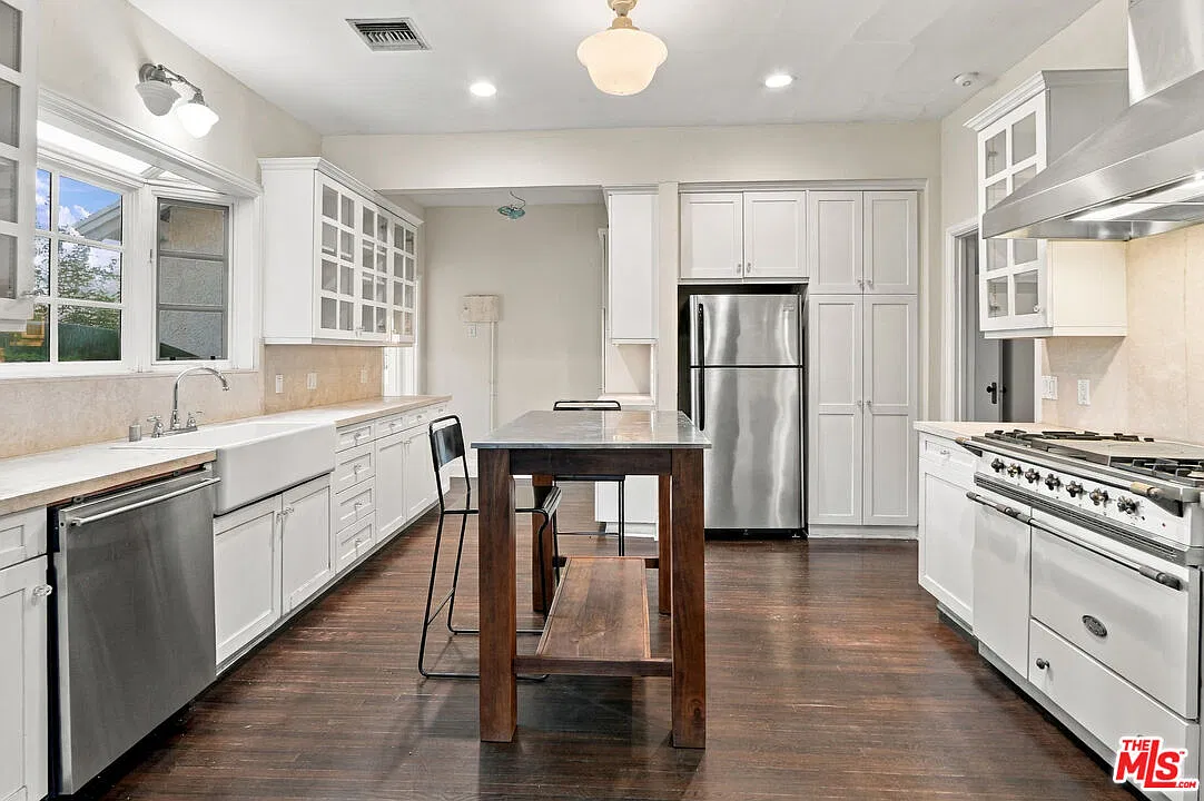 3 bed, 2.5 bath, 1520 sqft, $7,000 — Photo 4