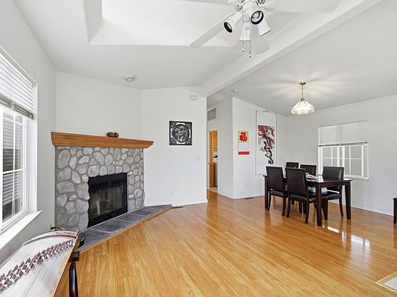 3rd image of 60 Wilson Way Space 43