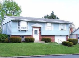 104 El Reno Ave, Nazareth, PA 18064