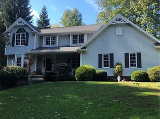 5246 Taylor Rd, Barberton, OH 44203