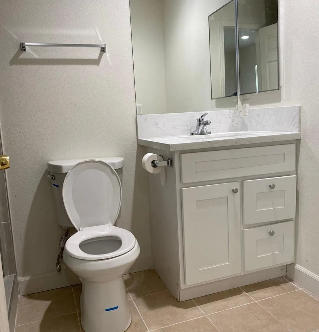4 bed, $975 — Photo 4