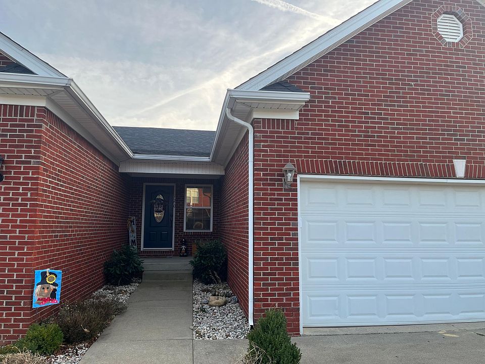 1st image of 120 Twin Lakes Dr