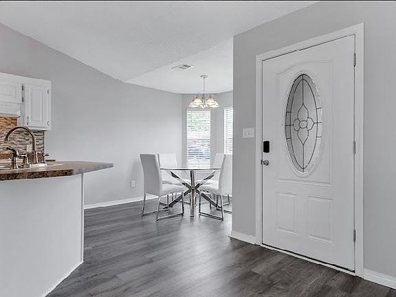 5th image of 1176 Signal Hill Ln