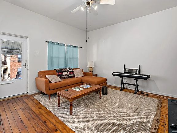5th image of 4315 Lydia St