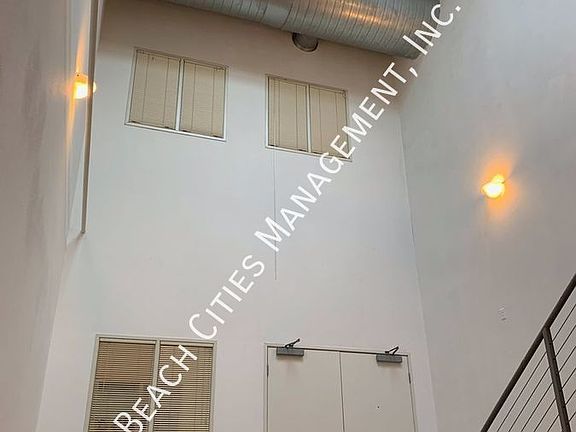 5th image of 278 Alamitos Ave APT 9
