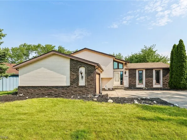 4100 Ivanhoe Dr, Lorain, OH 44053
