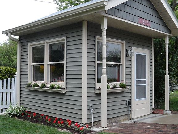 4th image of 1021 W 12th St