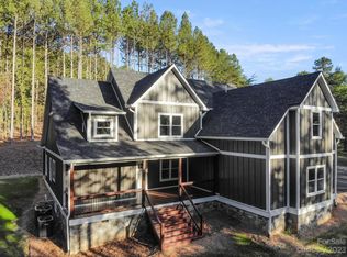 201 Wright Rd, Marion, NC 28752