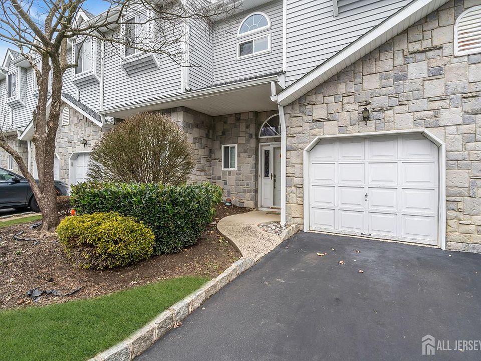 1st image of 24 Catherine Ct