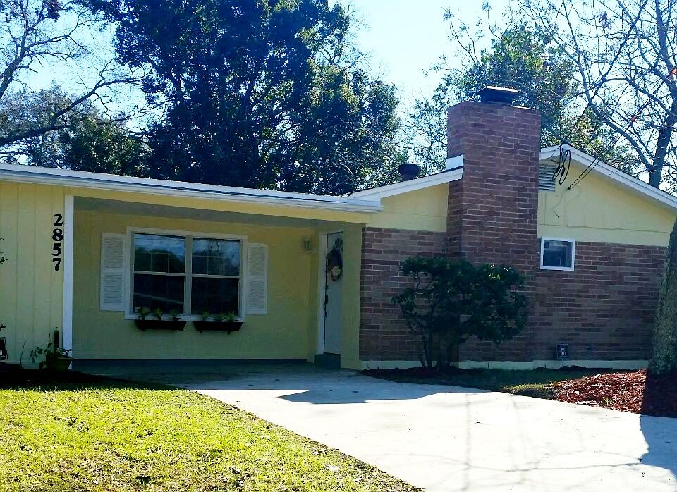 1st image of 2857 Daffodil Cir W