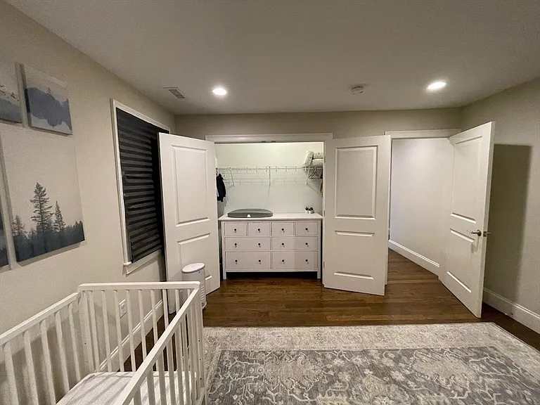 90 Circuit Ave #1 — Photo 12