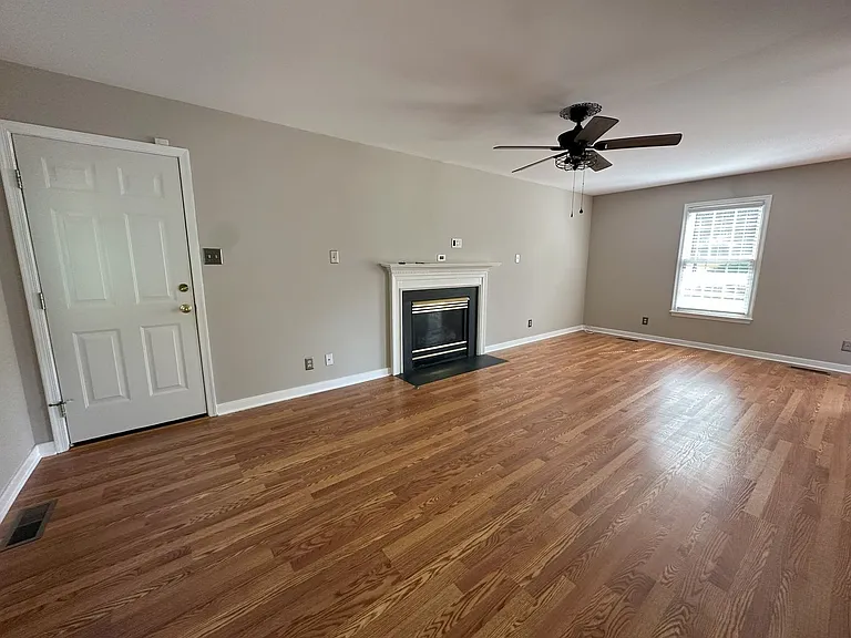 7906 Belmont Stakes Dr — Photo 7