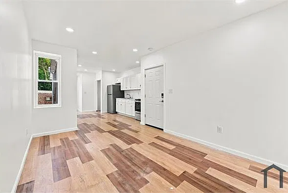 2 bed, $1,345 — Photo 3