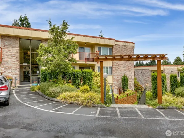 335 Heather Road #202, Everett, WA 98203