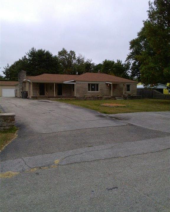 1st image of 2209 Green Rock Ln