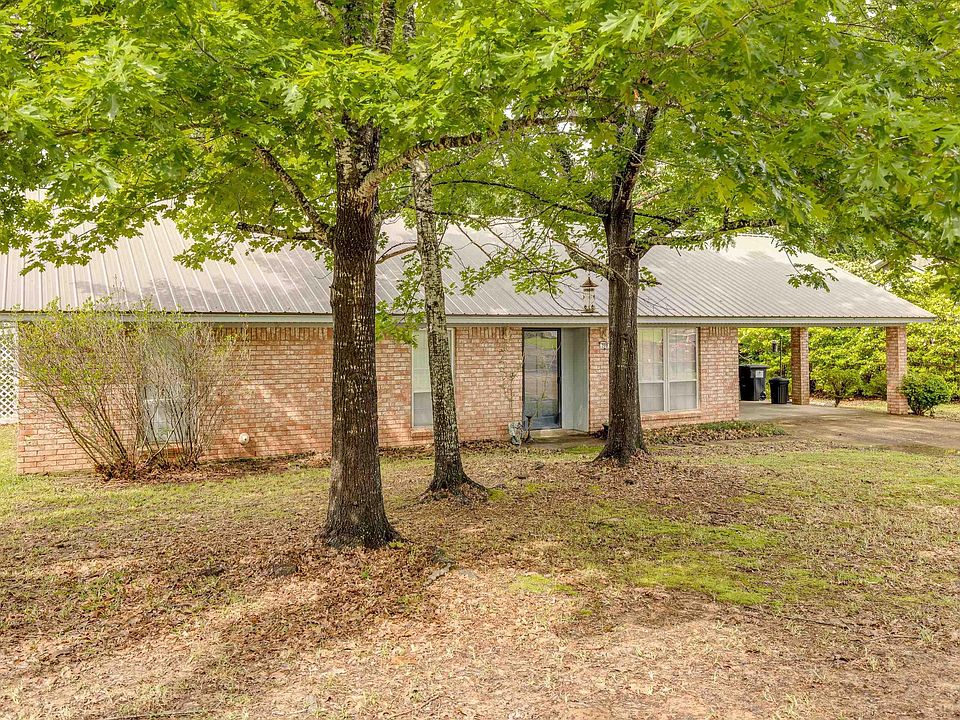 1st image of 219 Dauphine Dr