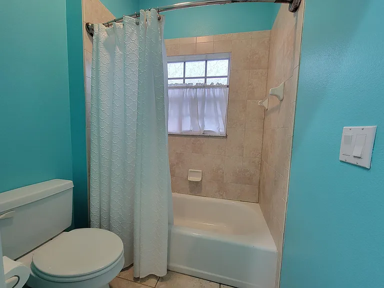 115 Majestic Bay Ave — Photo 28