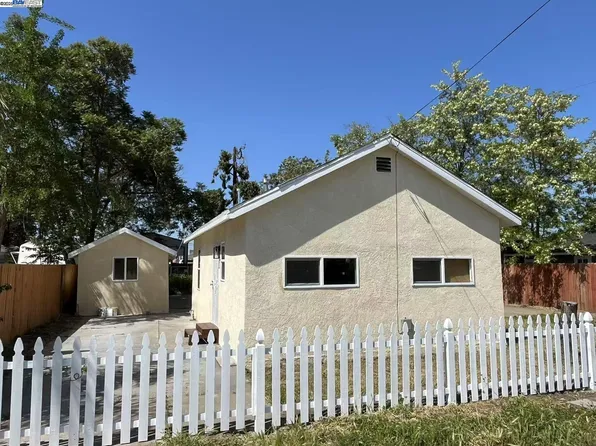 2441 John St, Stockton, CA 95205