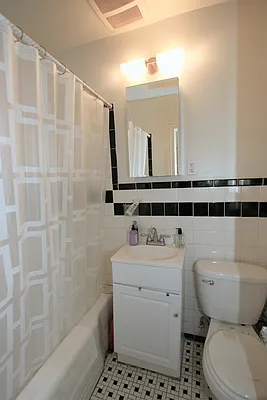 Rented by R New York | media 7