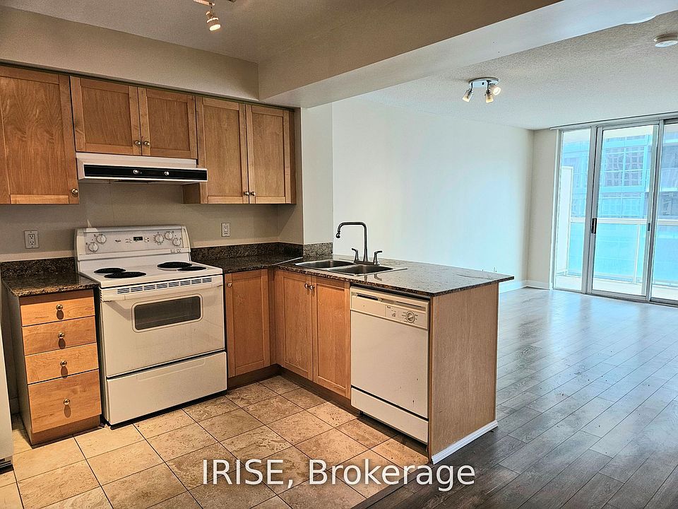 1st image of 323 Richmond St E #611
