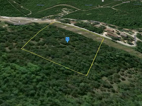 3rd image of 601 Skyview Drive