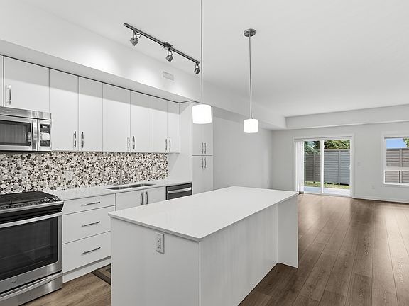 3rd image of 680 Old Meadows Rd Unit 74