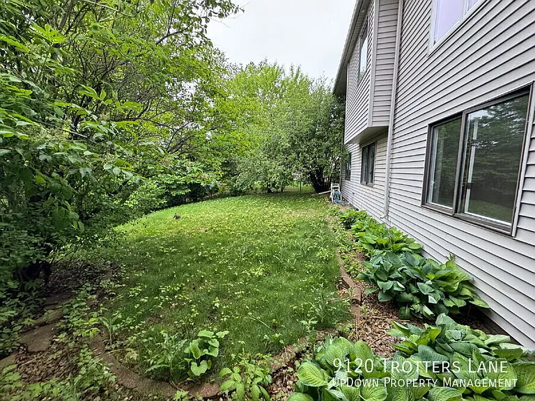9120 Trotters Ln — Photo 34