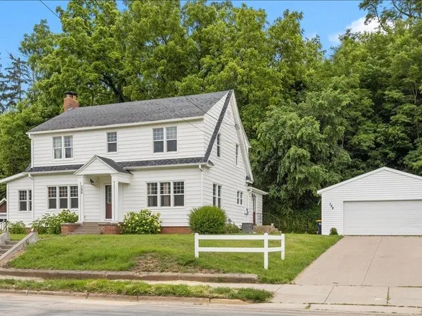398 E Wall St, Ellsworth, WI 54011