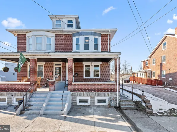 822 Dekalb St, Bridgeport, PA 19405