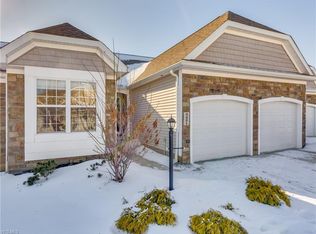 3421 River Rock Dr, Cuyahoga Falls, OH 44223