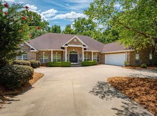 139 Cherokee Dr, Maumelle, AR 72113