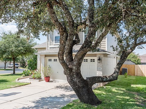 4th image of 1501 McDowell Bnd