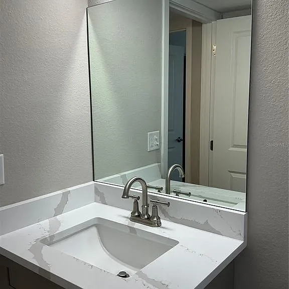 7645 Sun Island Dr S #101 — Photo 34