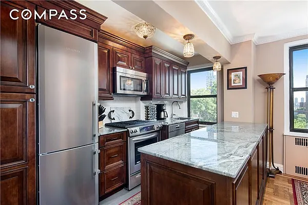 Sold by Compass | media 3