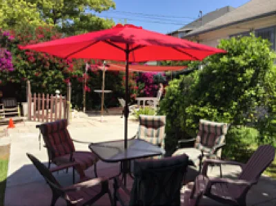 2713 S La Salle Ave — Photo 16