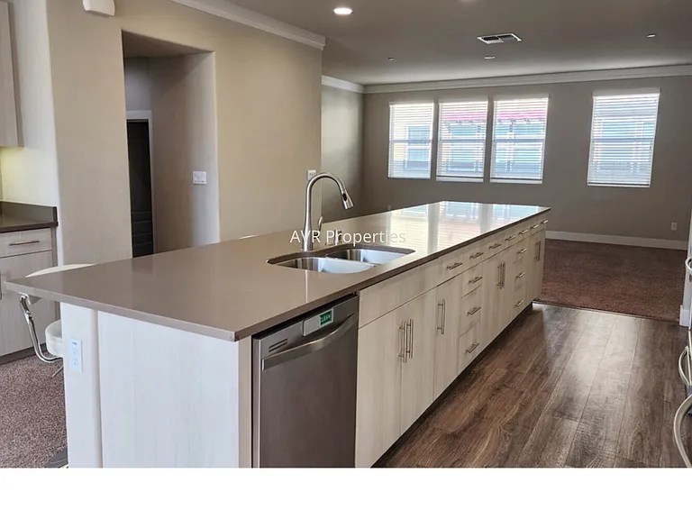 5635 Melodia Cir — Photo 4