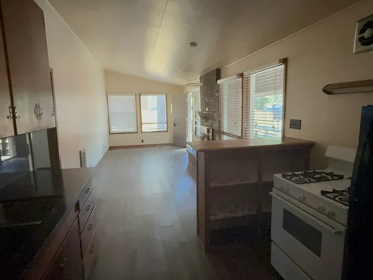 307 Pineland Dr — Photo 33