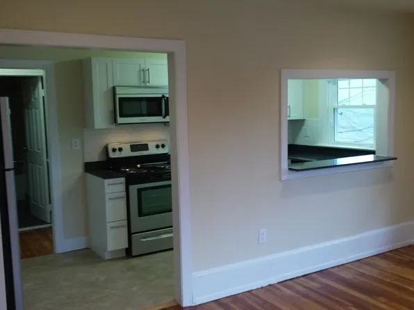 Wesley Apartments, 304 N Wayne Ave APT 5B, Wayne, PA 19087