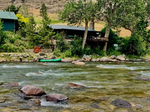 1243 Stillwater River Rd #A, Nye, MT 59061