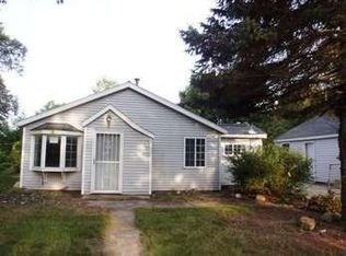 1203 N Green Creek Rd, Muskegon, MI 49445