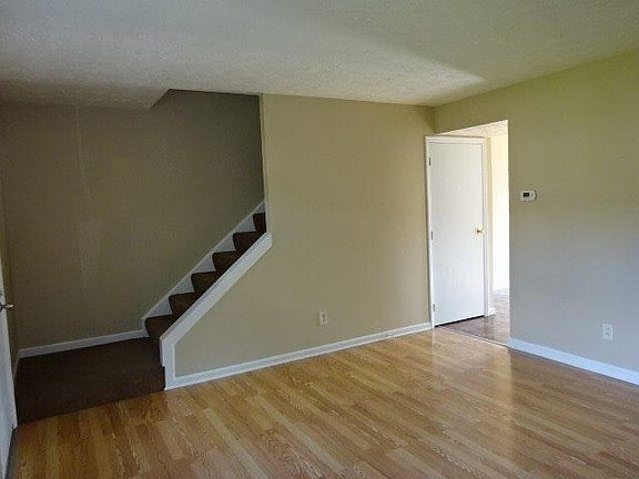 2nd image of 7623 Danbury Ln #94