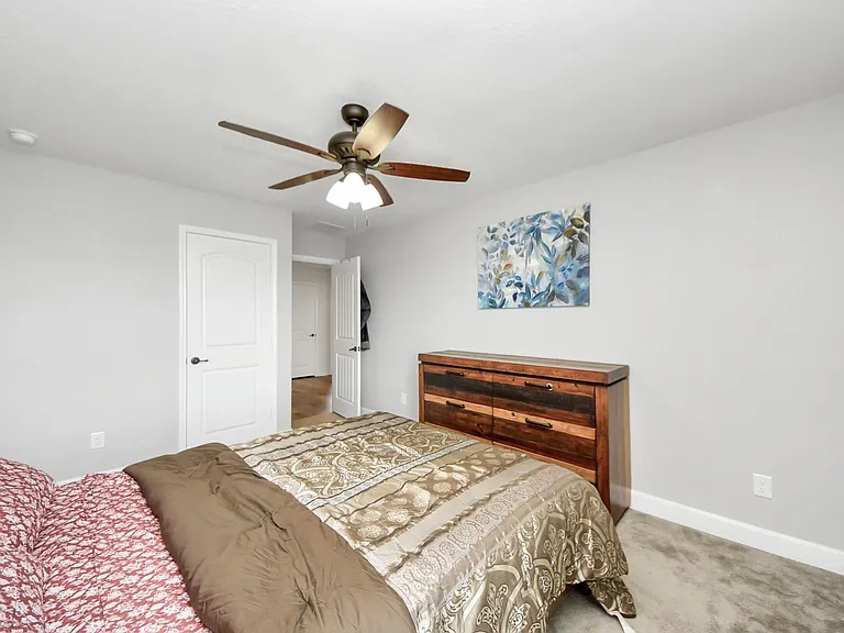 3705 Banbury Ln — Photo 38