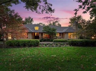 6416 Aberdeen Rd, Mission Hills, KS 66208