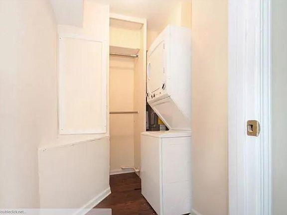 5th image of 1325 Marigny St APT 4