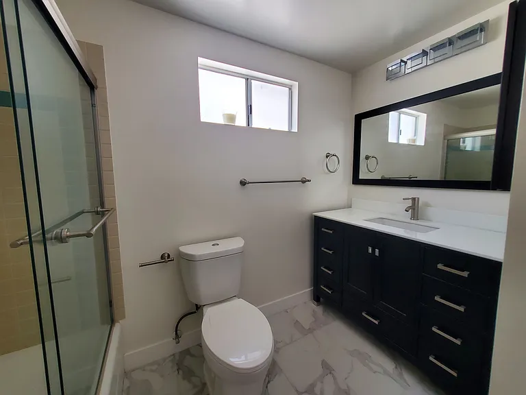 1546 Amherst Ave #302 — Photo 17